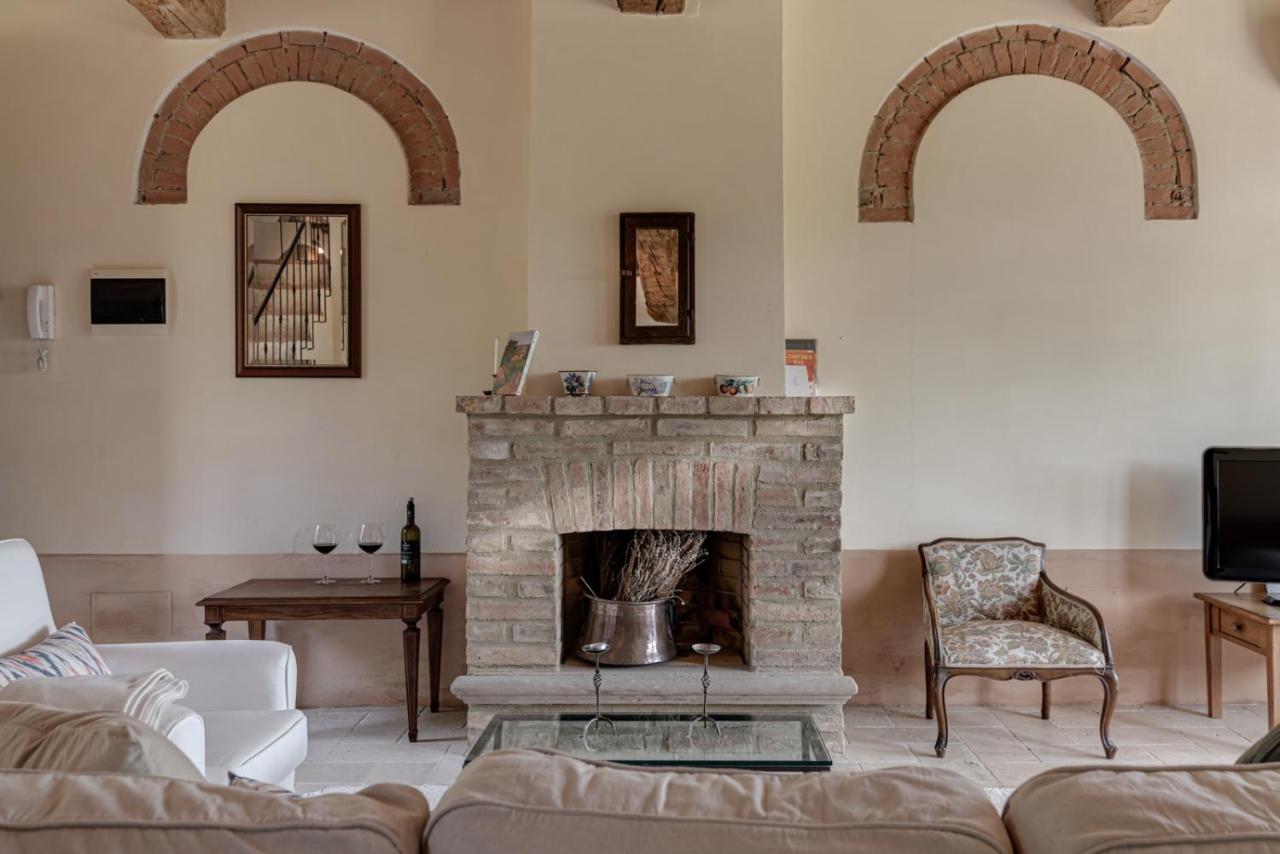Podere Ferranino At Ville Ferrano ซาน จิโอวานนิ ดิอาซโซ ภายนอก รูปภาพ