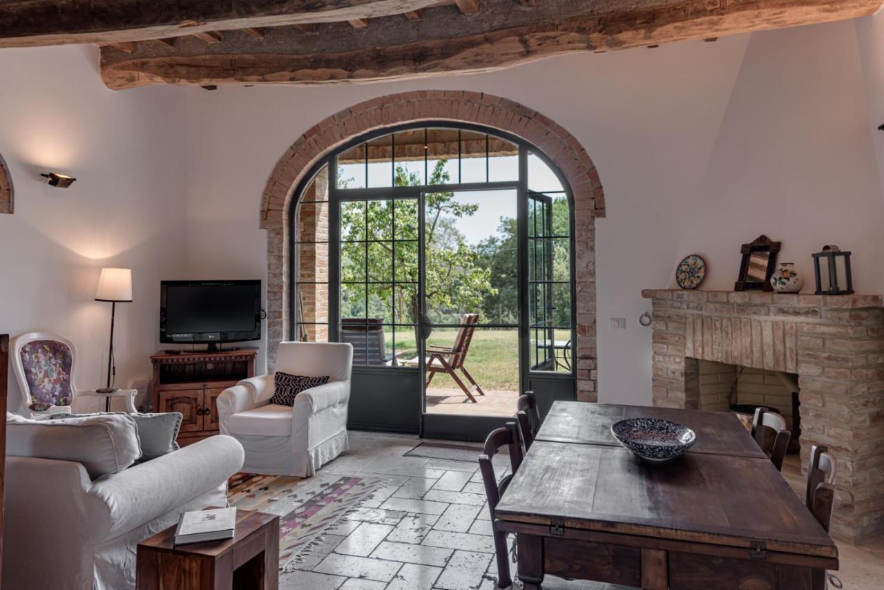 Podere Ferranino At Ville Ferrano ซาน จิโอวานนิ ดิอาซโซ ภายนอก รูปภาพ